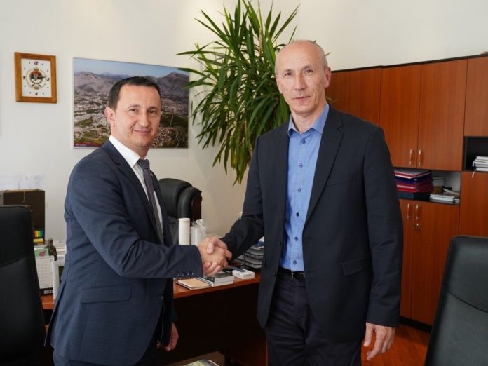 Trebinje dalo vodu kamenolomima